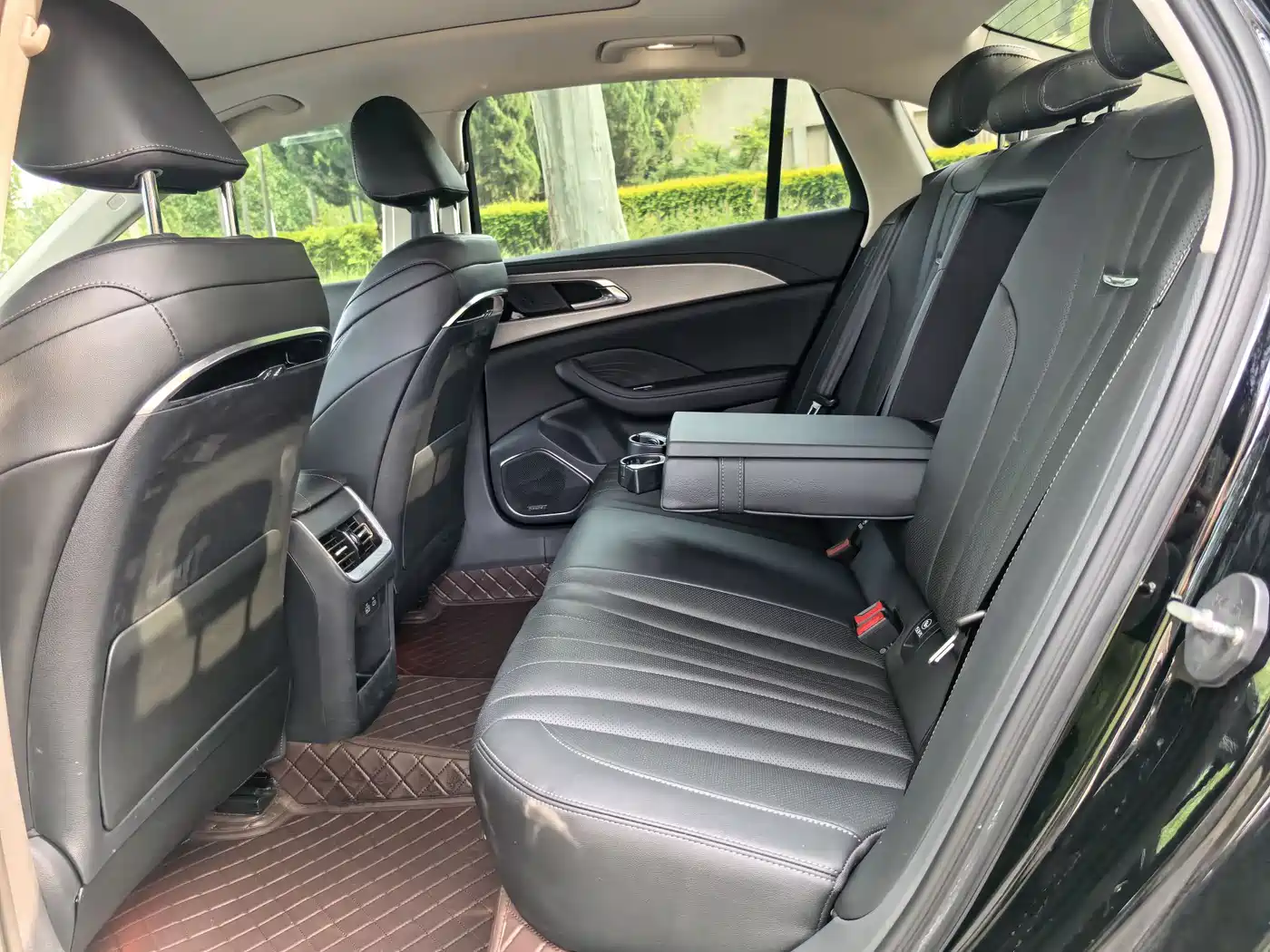 Hongqi H5 2023 2.0T Auto Smart Connect Flag Enjoy фото 13