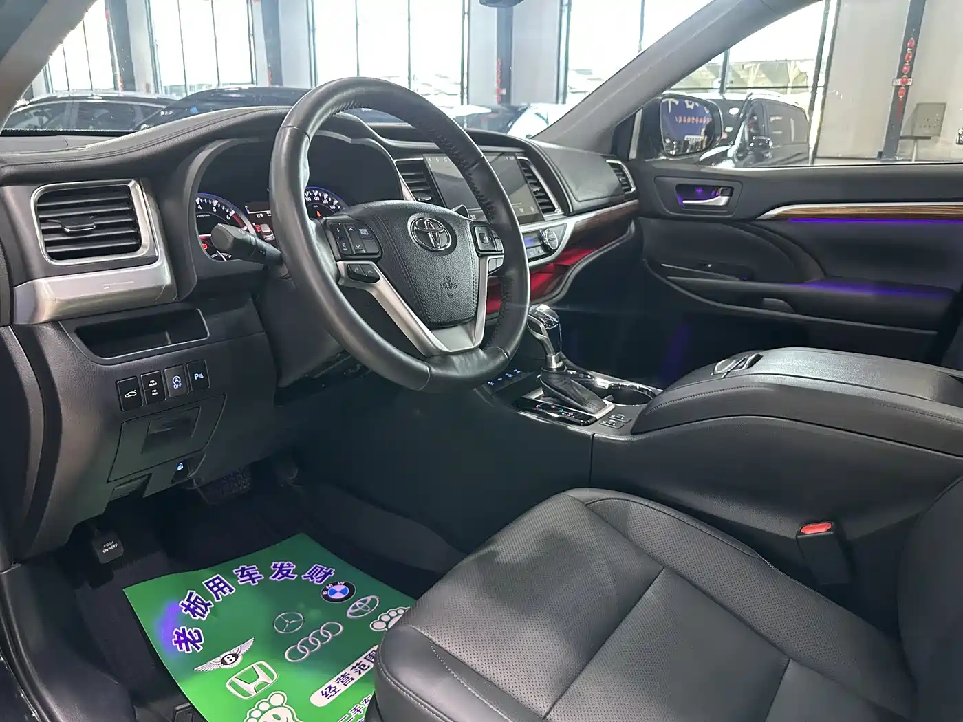 Toyota Highlander 2021 2.0T AWD Luxury 7-Seater фото 4