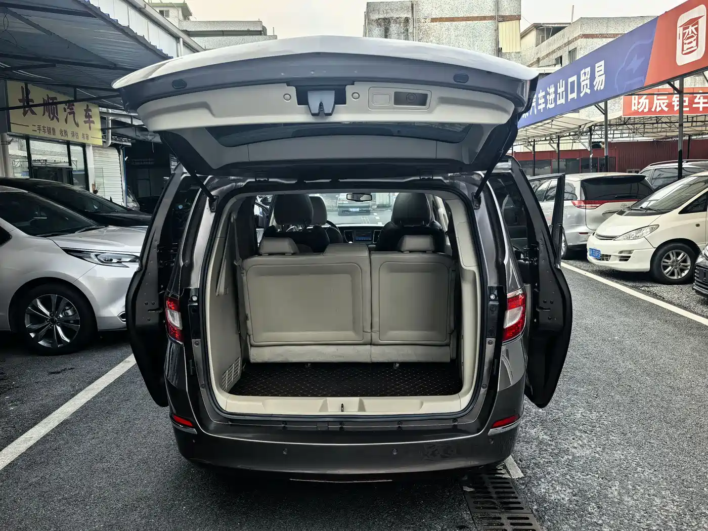 Buick GL8 2013 2.4L LT Luxury Business Executive Edition фото 7