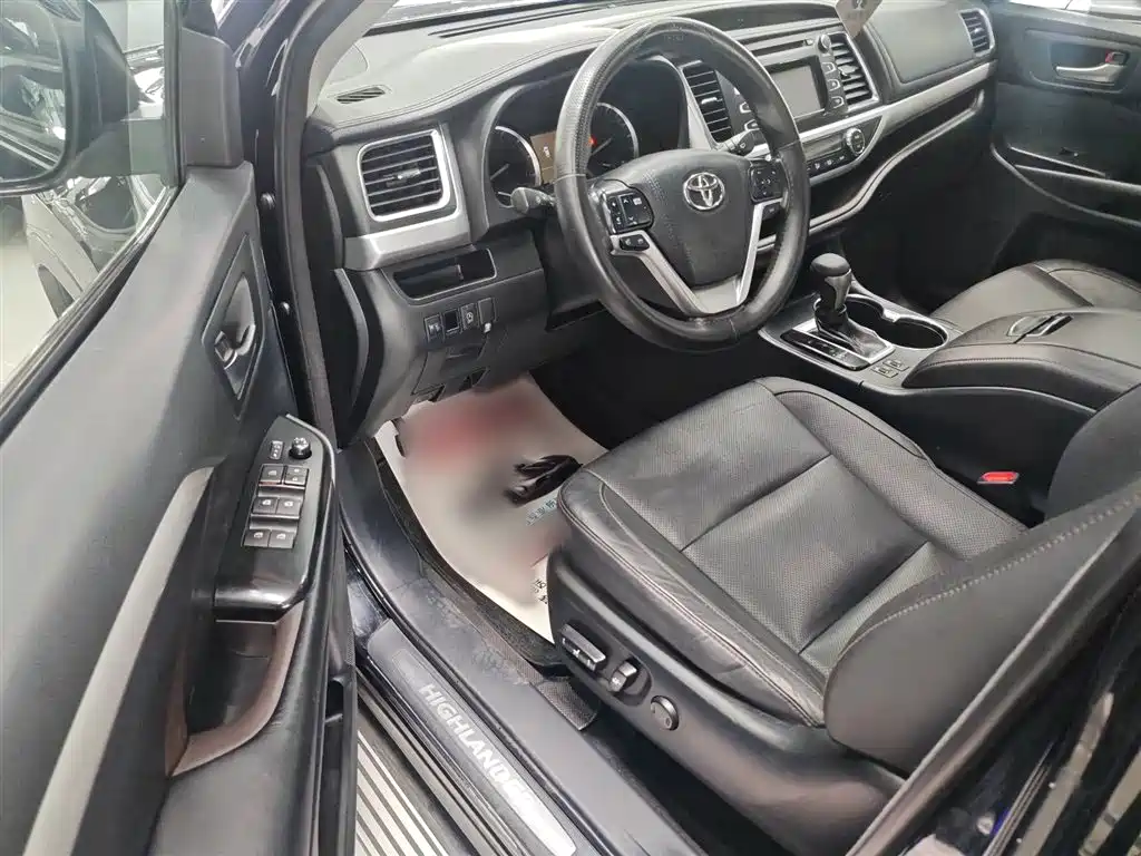 Toyota Highlander 2017 2.0T 4WD Premium 7-Seater фото 15