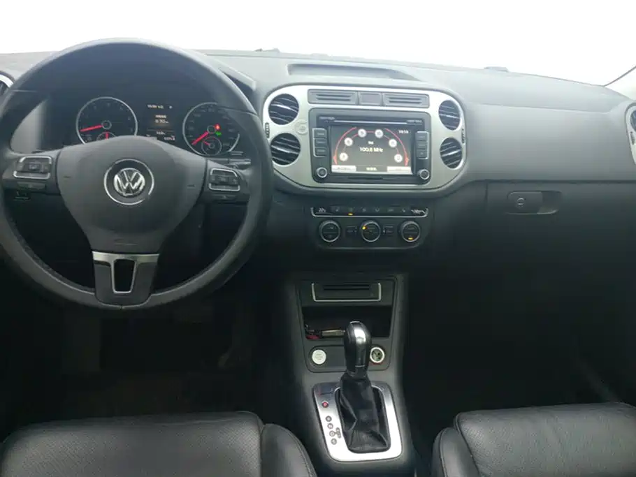 Volkswagen Tiguan 2015 1.8TSI Automatic 4WD Highline фото 12