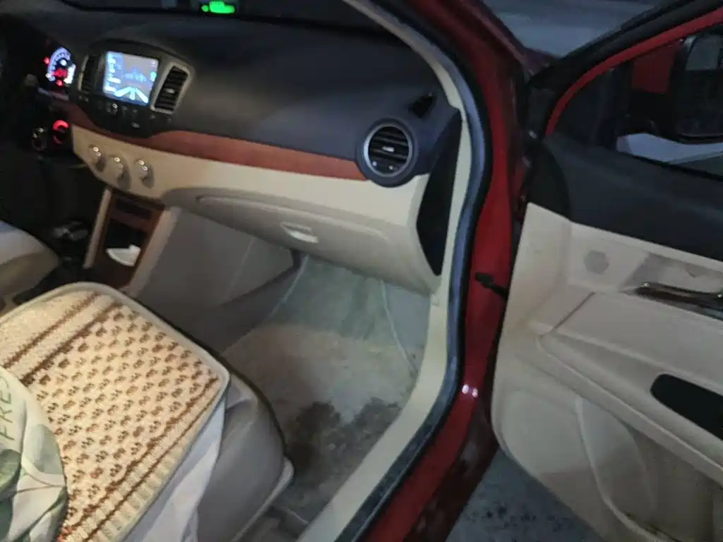 Roewe 350 2014 2014 1.5L Automatic Joy Edition