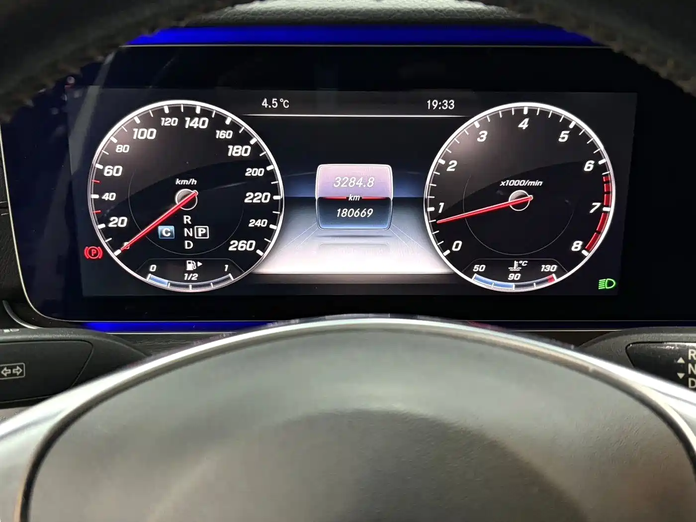Mercedes-Benz E-Class 2016 E 300 L Sport Fashion Type фото 6