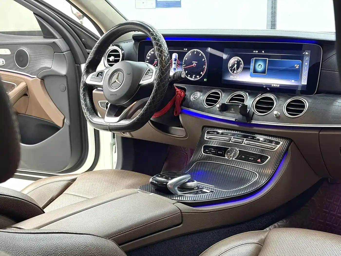 Mercedes-Benz E-Class 2016 E 300 L Sport Fashion Type фото 11