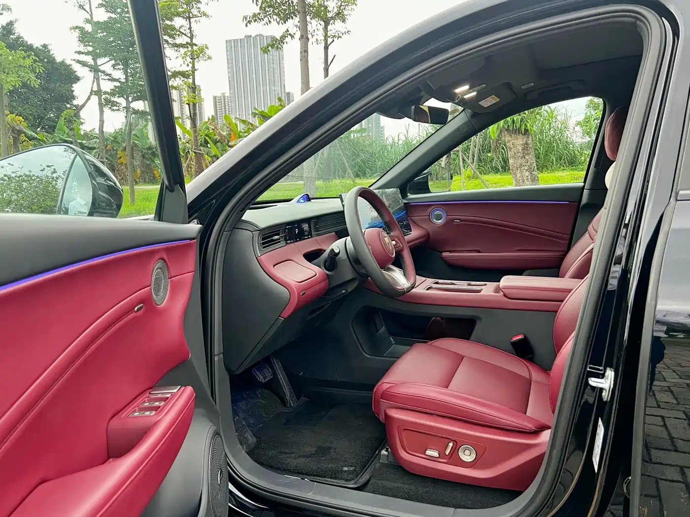 Hongqi HS6 PHEV 2026 Model 220 Intelligent Hybrid Edition фото 7