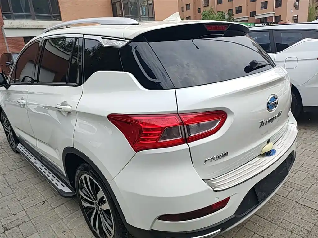 GAC Trumpchi Trumpchi GS4 2017 235T Automatic 2WD Luxury Smart Connected Edition фото 5