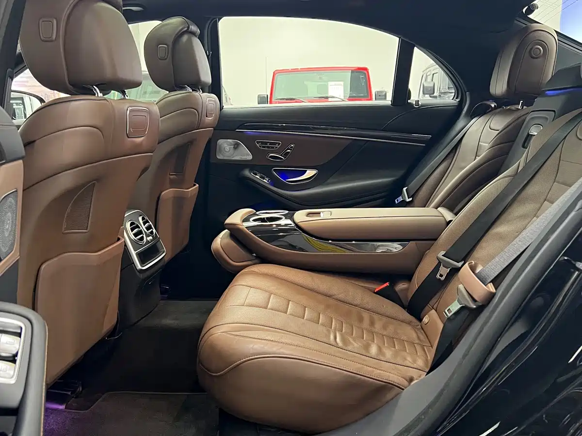 Mercedes-Benz Maybach S-Class 2018 S 560 4MATIC фото 15