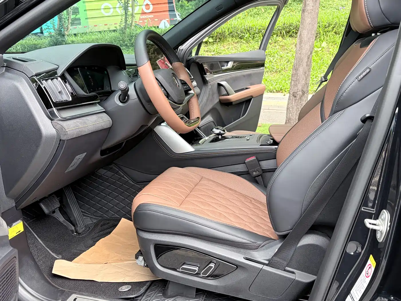 BYD Tang New Energy 2023 Model DM-i Champion Edition 112KM Deluxe фото 17