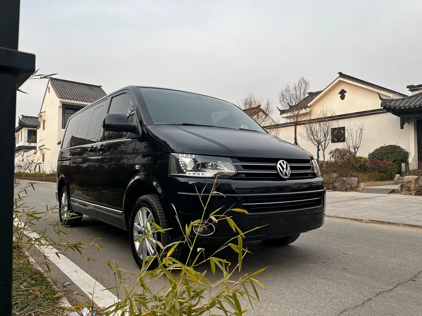 Volkswagen Multivan 2012 2.0TSI 4WD Premium фото 3
