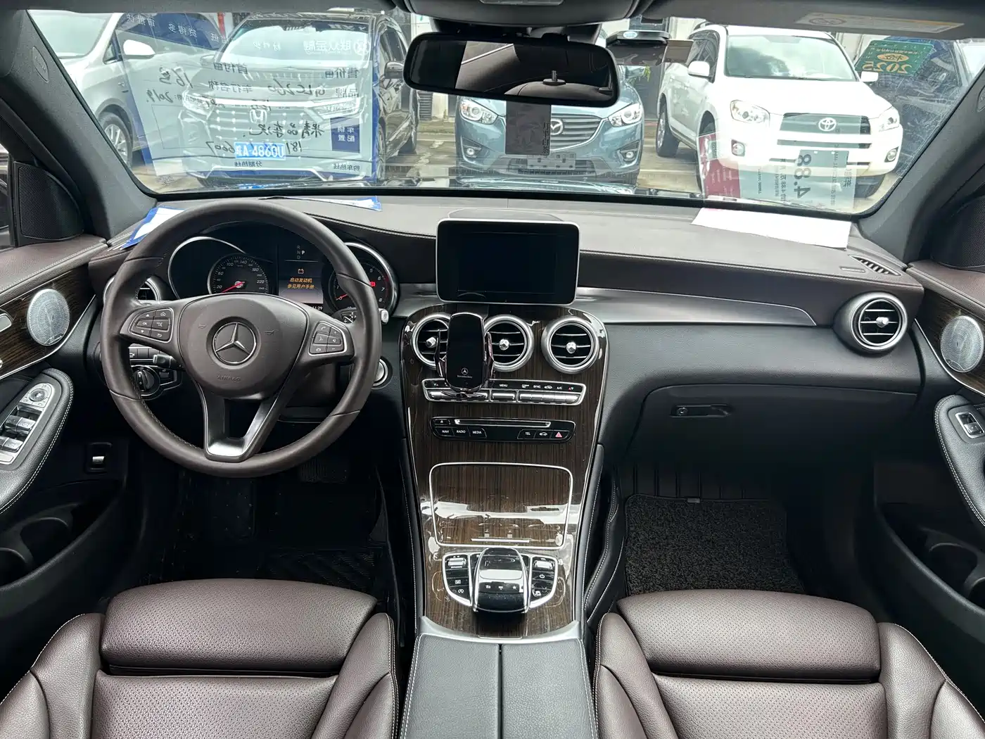Mercedes-Benz GLC 2019 GLC 260 4MATIC Luxury фото 6