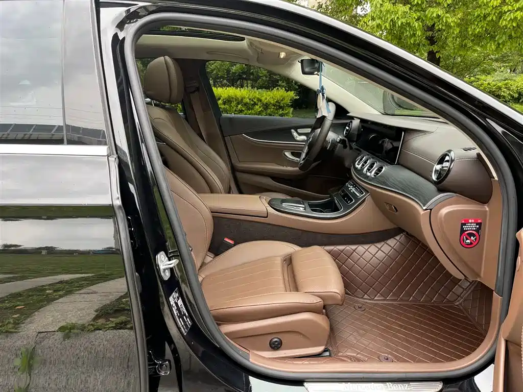 Mercedes-Benz E-Class 2023 Facelift E 260 L фото 18