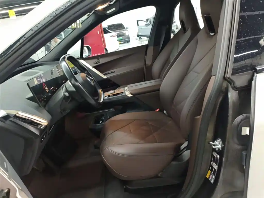 BMW iX 2022 xDrive40 фото 15