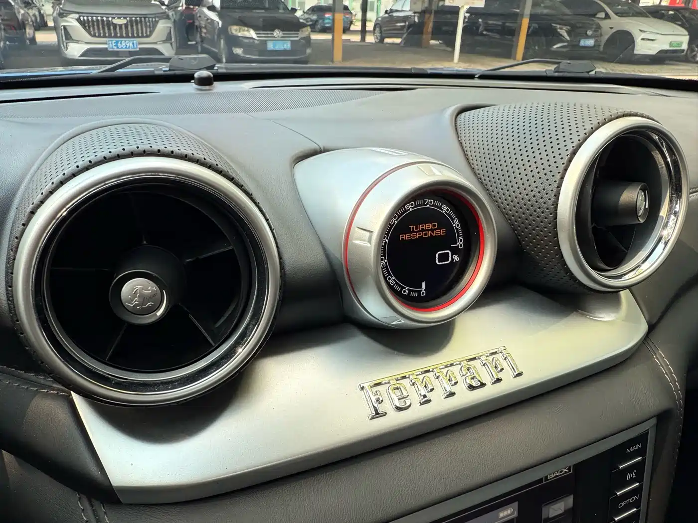 Ferrari California T 2016 2015 3.9T Standard