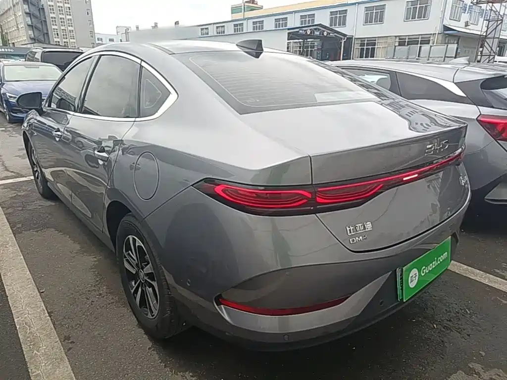 BYD Qin PLUS 2025 DM-i Smart Drive Edition 120KM Surpassing Type фото 5