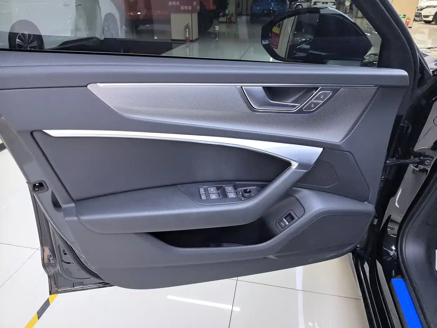 Audi A6L 2024 40 TFSI Luxury Elegance фото 4