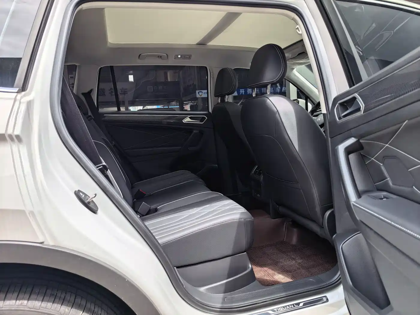 Volkswagen Tiguan L 2025 2025 330TSI Automatic 2WD R-Line Dragon Glory Edition