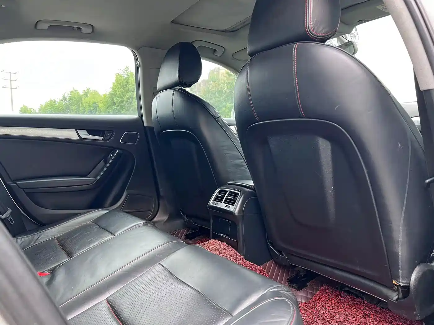 Photo 16 - Audi A4L