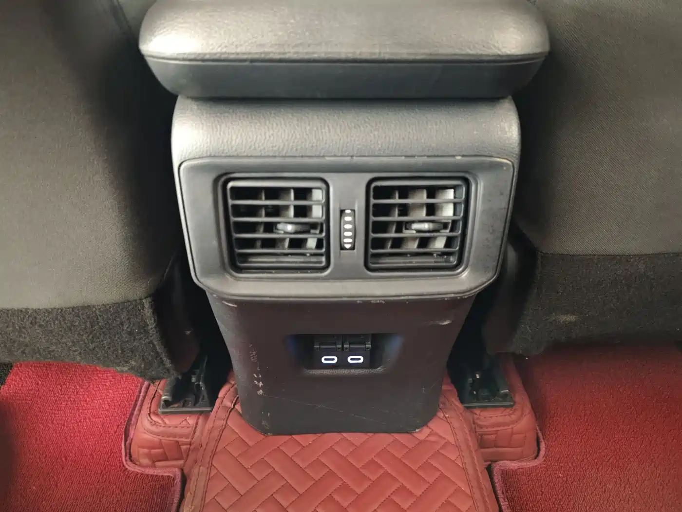 Toyota RAV4 Rongfang 2022 2.0L CVT 2WD Trend Edition фото 10