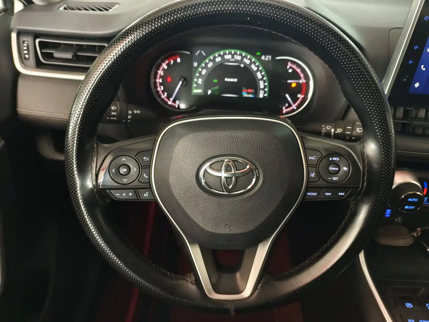 Toyota RAV4 Rongfang 2022 2.0L CVT 2WD Trend Edition фото 9