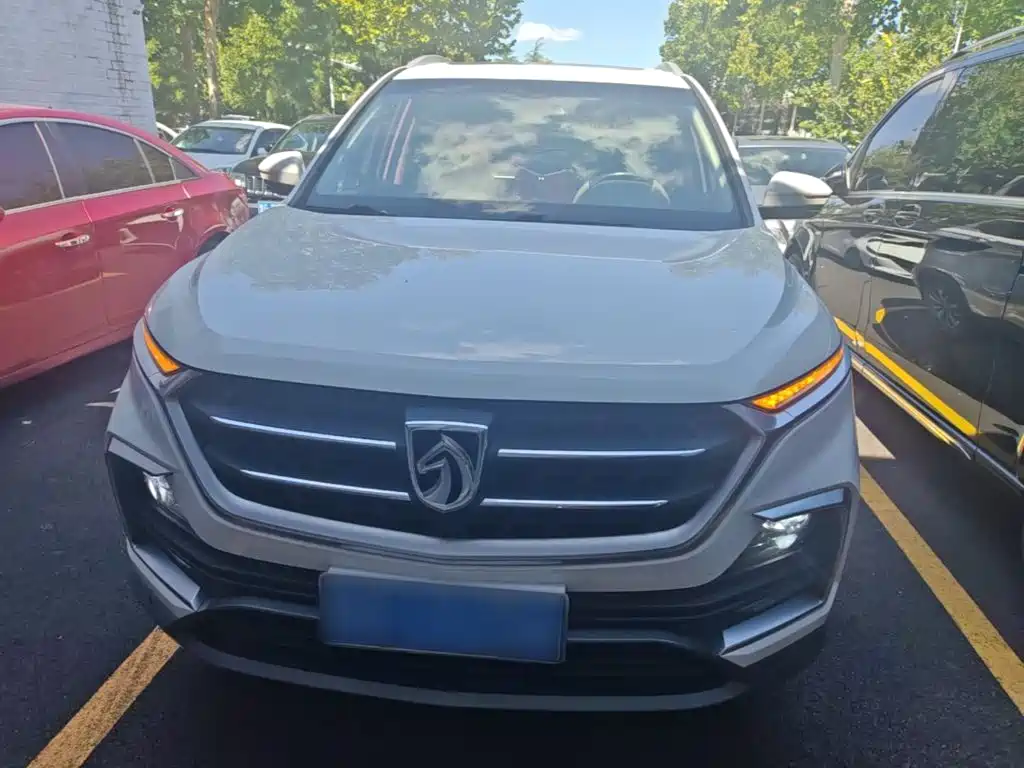 Baojun 530 2018 2018 1.5T Manual Premium Model China V