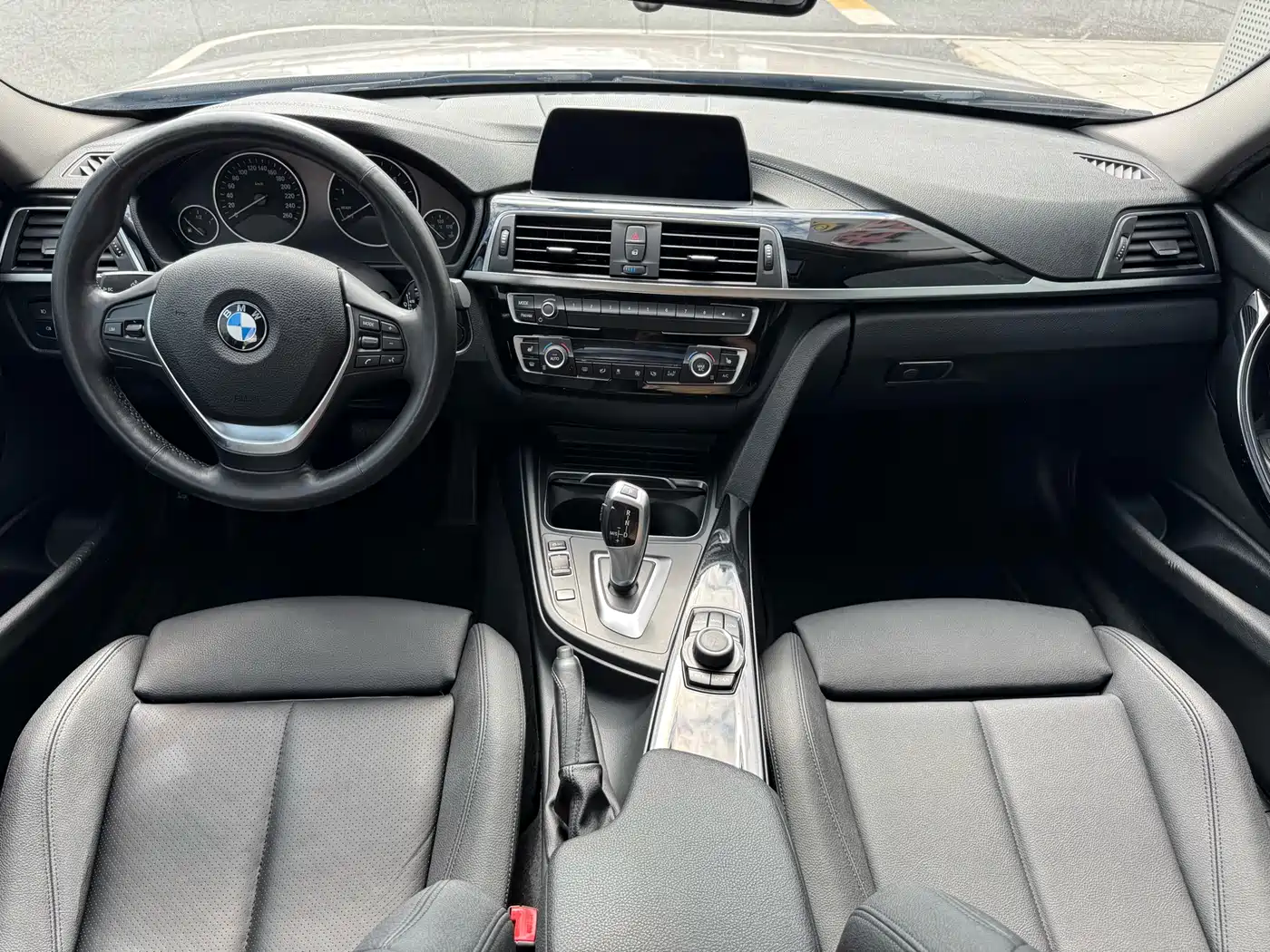 BMW 3 Series 2018 320Li Fashion Style фото 9