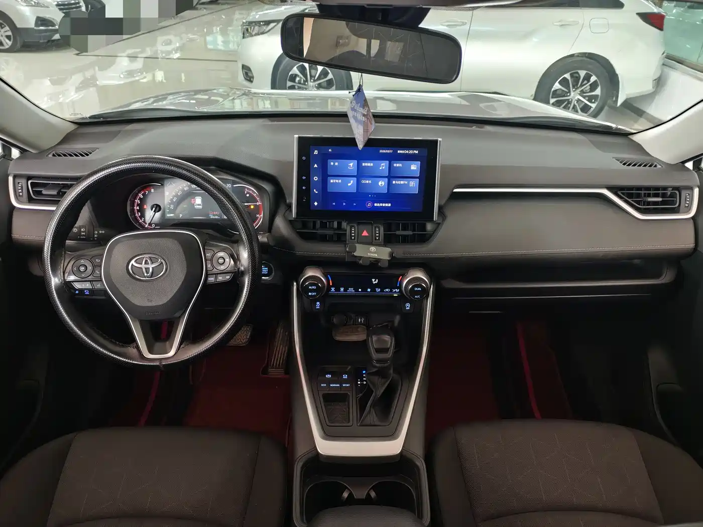 Toyota RAV4 Rongfang 2022 2.0L CVT 2WD Trend Edition фото 4