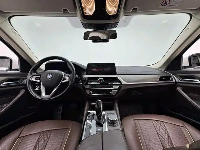 BMW 5 SERIES NEW ENERGY