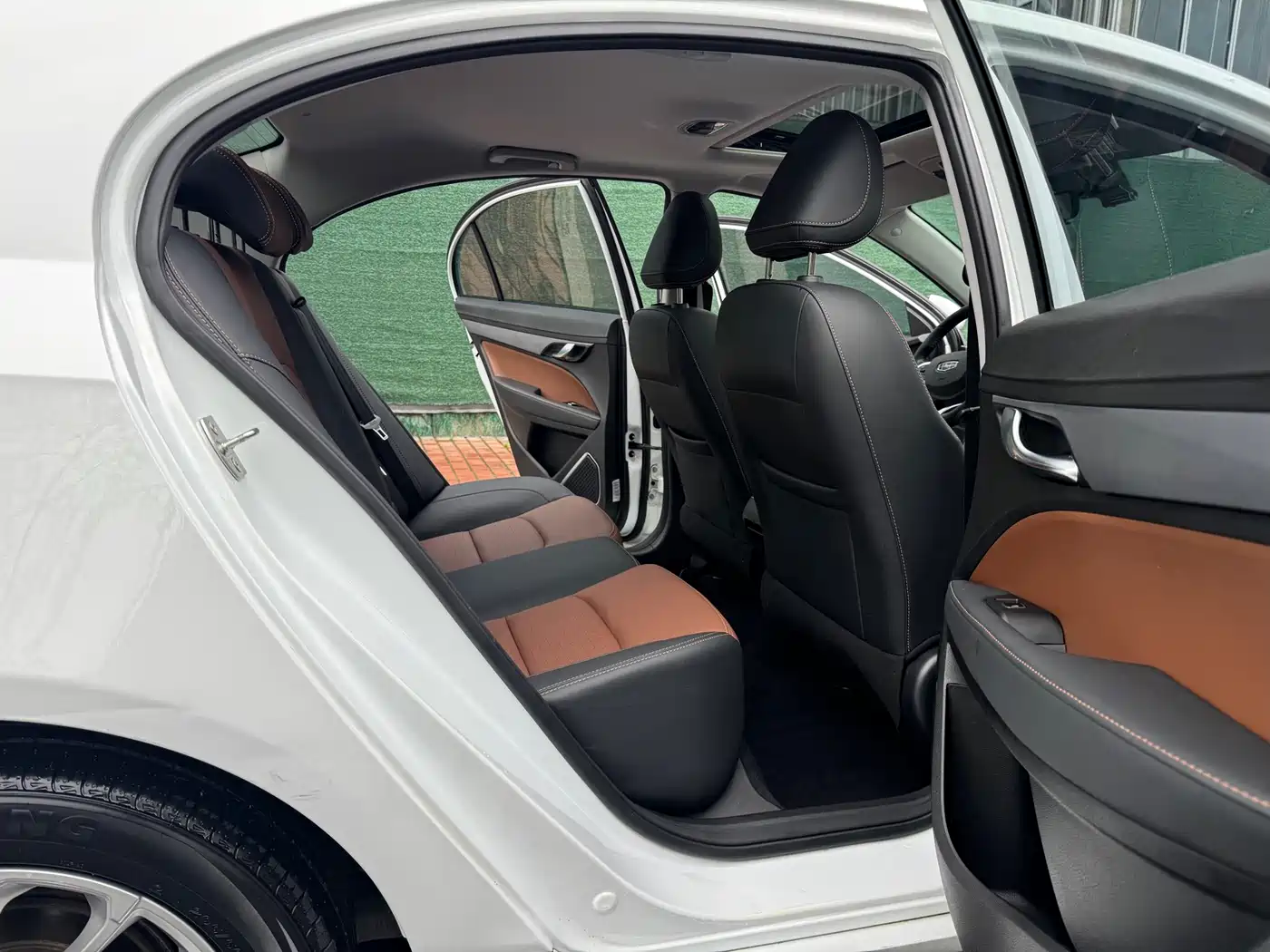 GEELY AUTOMOBILE EMGRAND