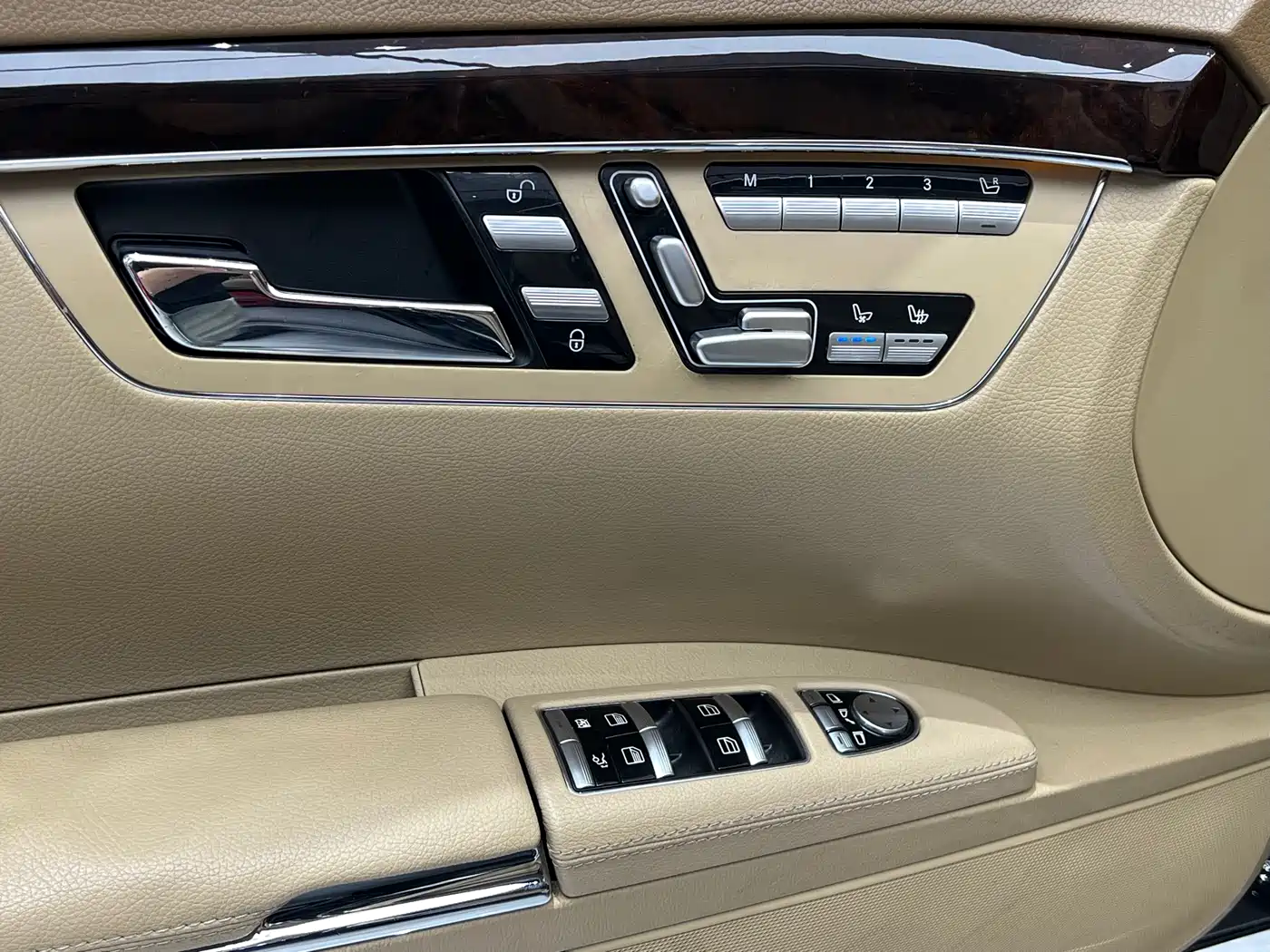 Mercedes-Benz S-Class 2012 S 400 L HYBRID Grand Edition фото 25