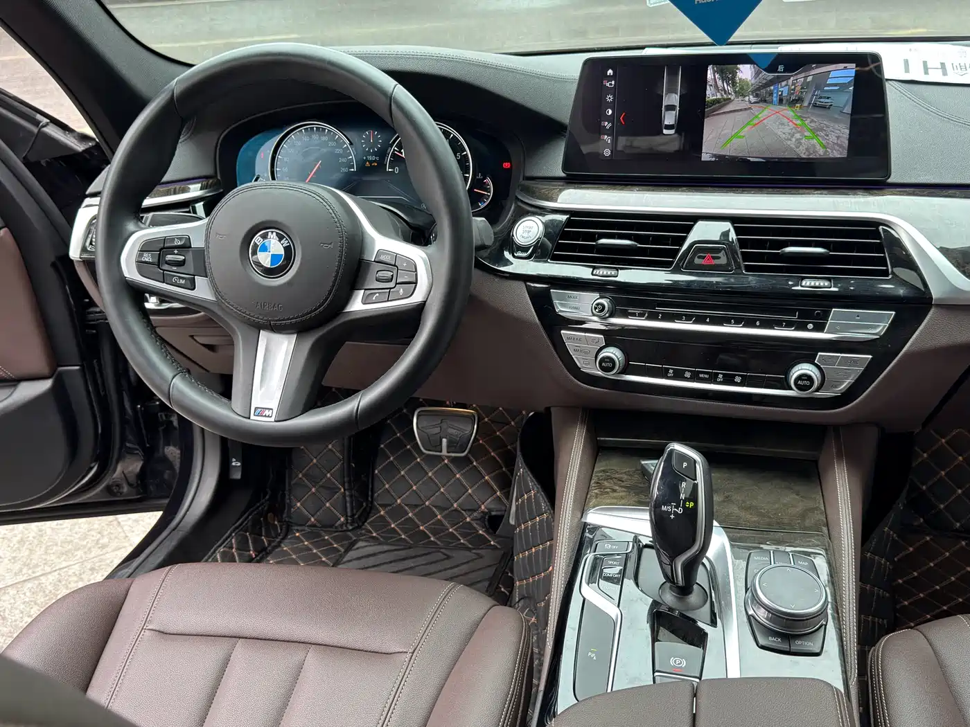 BMW 5 Series 2018 525Li M Sport Package фото 8