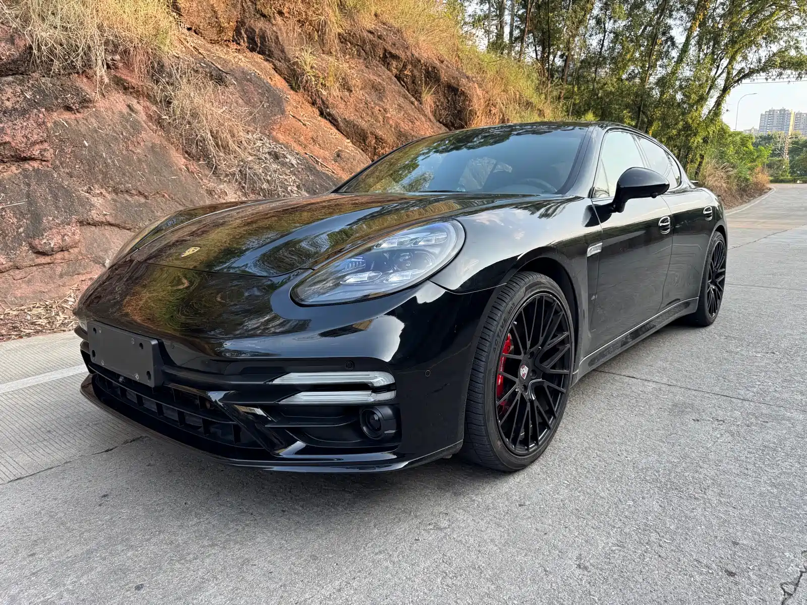 Photo 1 - Porsche Panamera