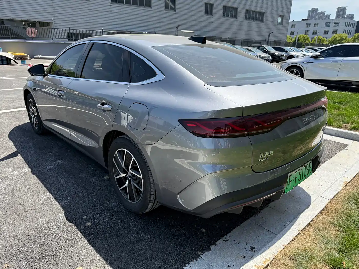 BYD Qin L 2025 DM-i Smart Drive Edition 120KM Surpassing фото 5