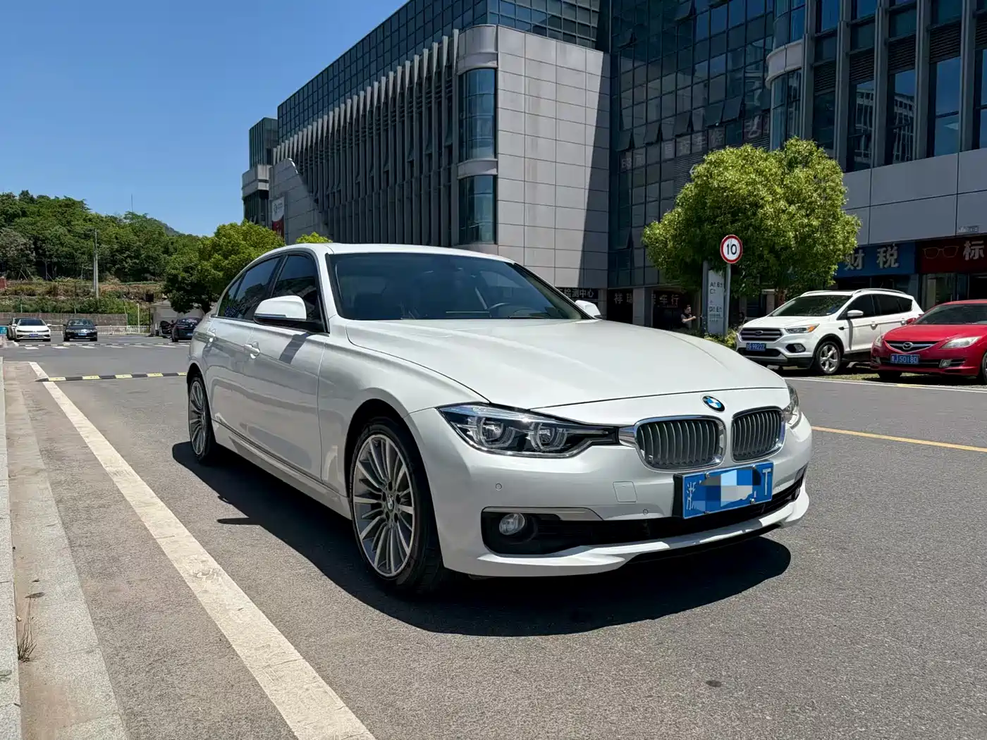 BMW 3 Series 2019 320Li Fashion Type фото 2