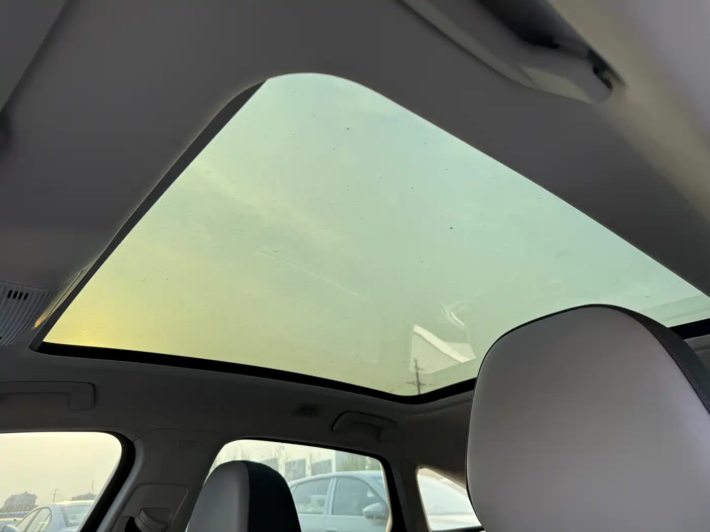 VOLKSWAGEN ID.7 VIZZION