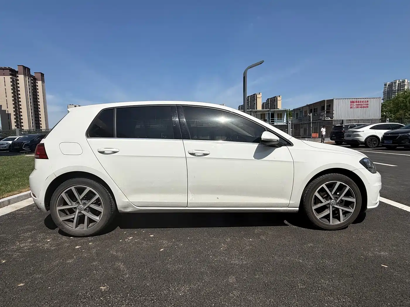 Volkswagen Golf 2020 Beloved Edition 200TSI DSG Comfort фото 16