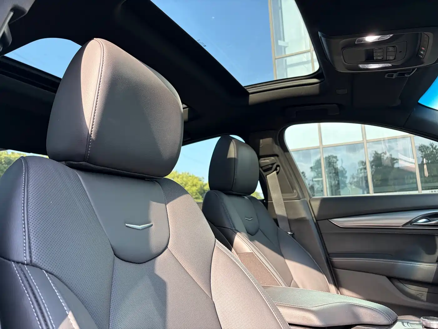 Cadillac CT5 2022 28T Luxury Edition фото 14