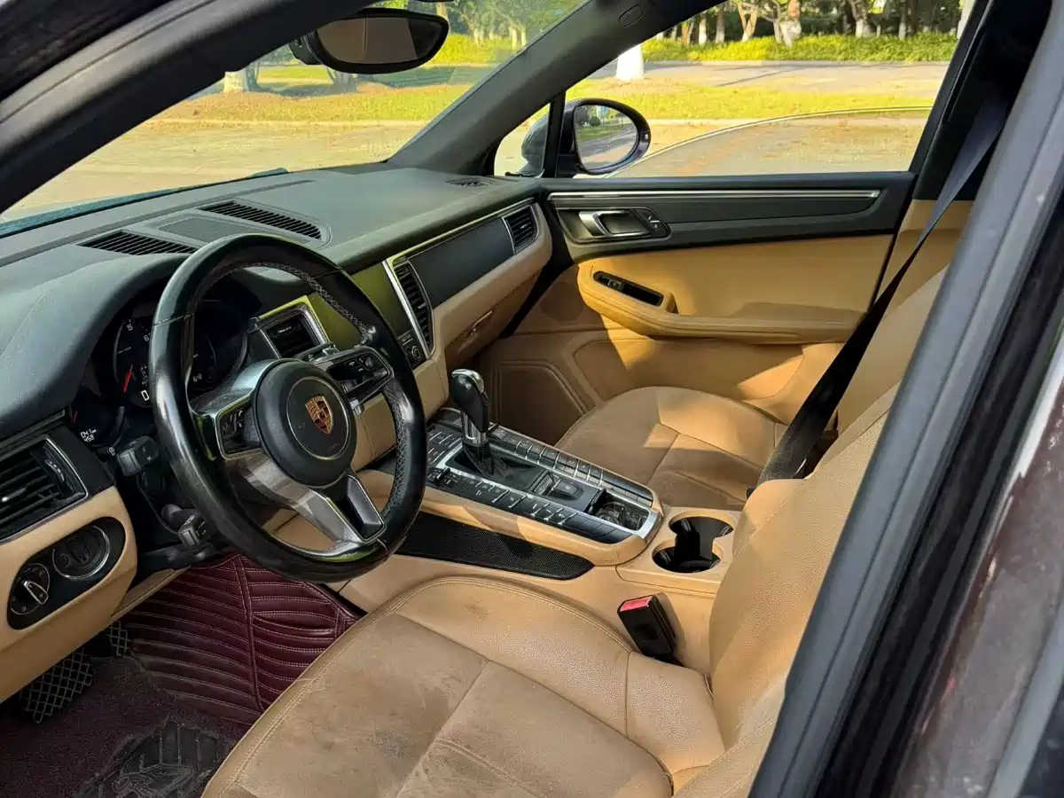 Porsche Macan 2017 Macan 2.0T фото 6