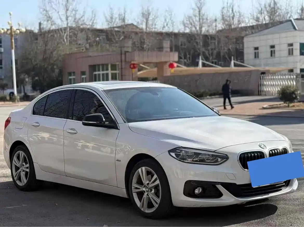 BMW 1 Series 2018 118i Design Package фото 3