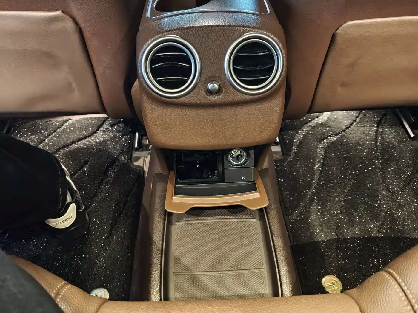 Mercedes-Benz E-Class 2020 E 300 L Luxury Model фото 8