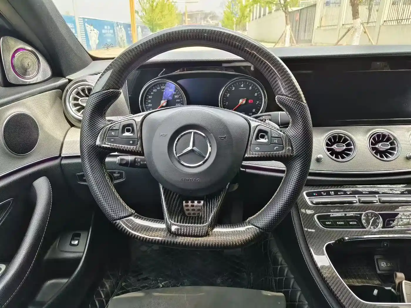 Mercedes-Benz E-Class 2017 E 200 Sport 4MATIC фото 9