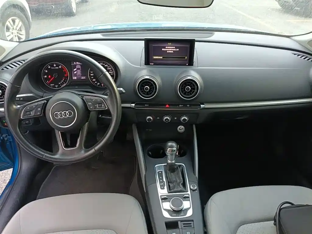 Audi A3 2018 30th Anniversary Sportback 35 TFSI Progressive фото 10
