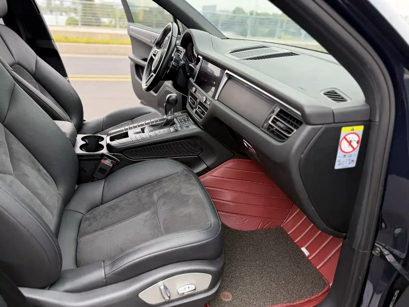 Porsche Macan 2018 Macan 2.0T фото 4
