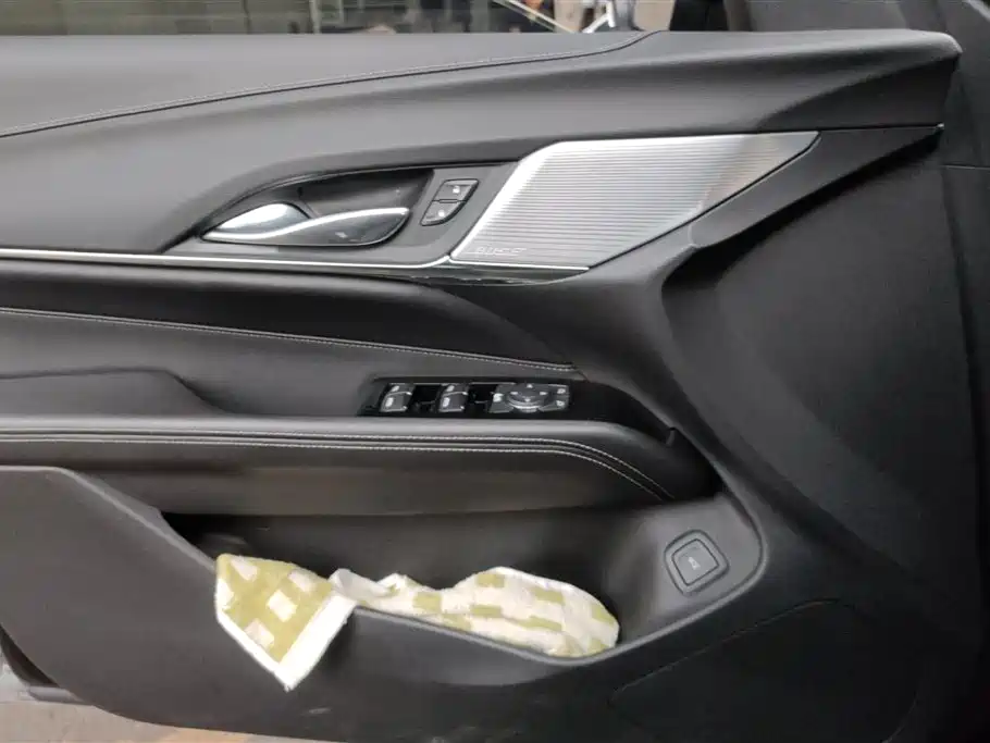 CADILLAC CT4