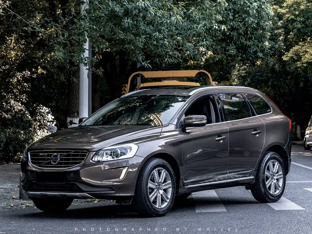 Фото 1 - Volvo XC60
