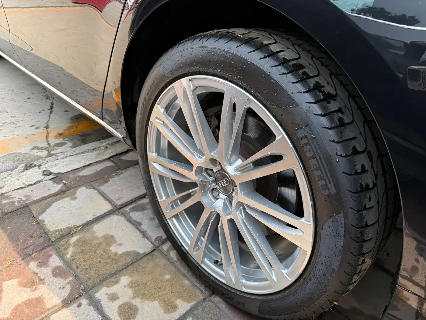Audi A8 2014 A8L 6.3 FSI W12 quattro Flagship фото 16