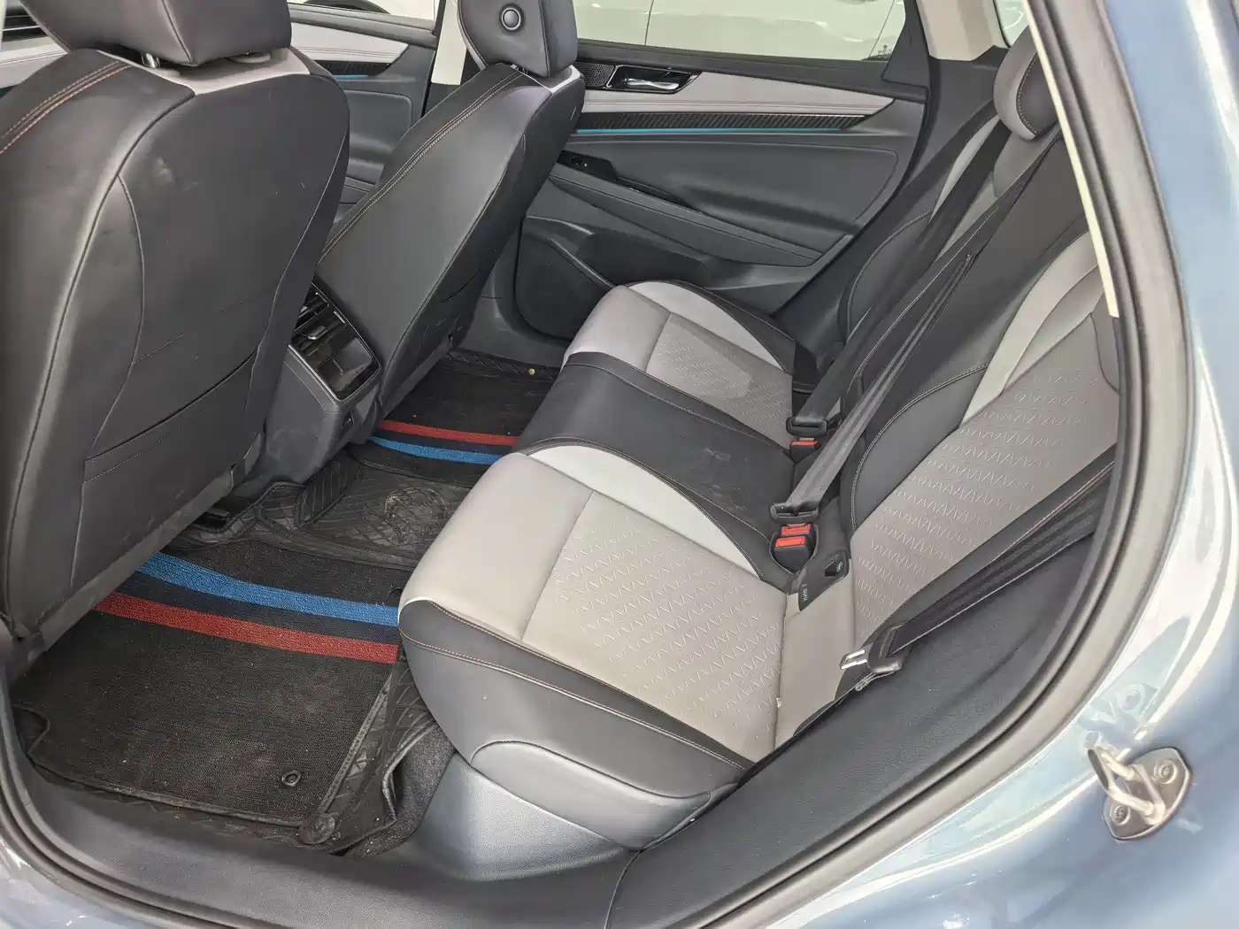 VOLKSWAGEN ID.7 VIZZION