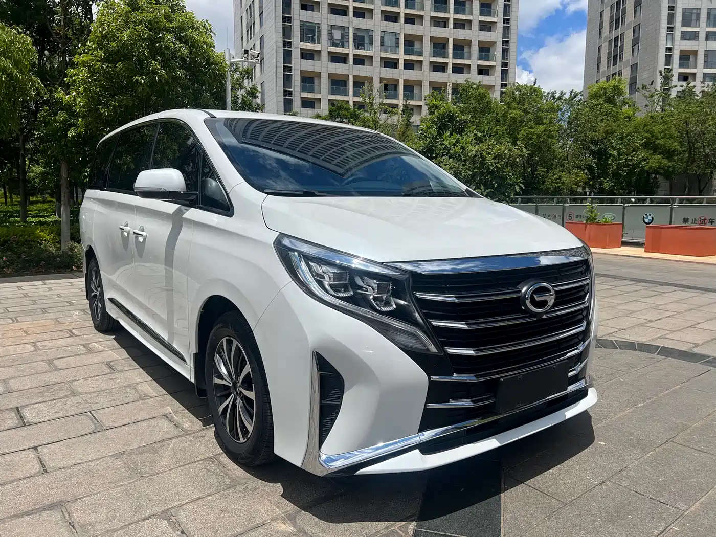 GAC Trumpchi Trumpchi M8 2023 Leading Series 390T Premium Edition фото 3