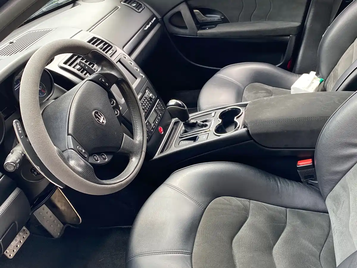 Maserati Quattroporte 2012 2011 4.7L Global Honor Edition