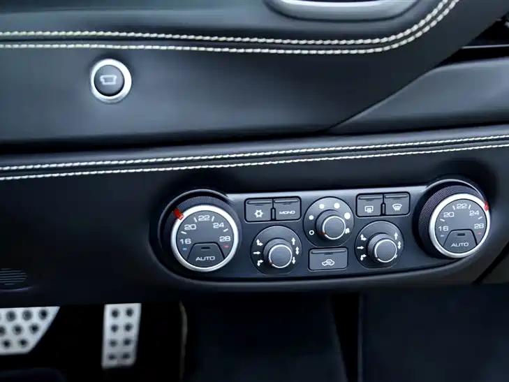 Ferrari 488 2019 2015 488 Spider