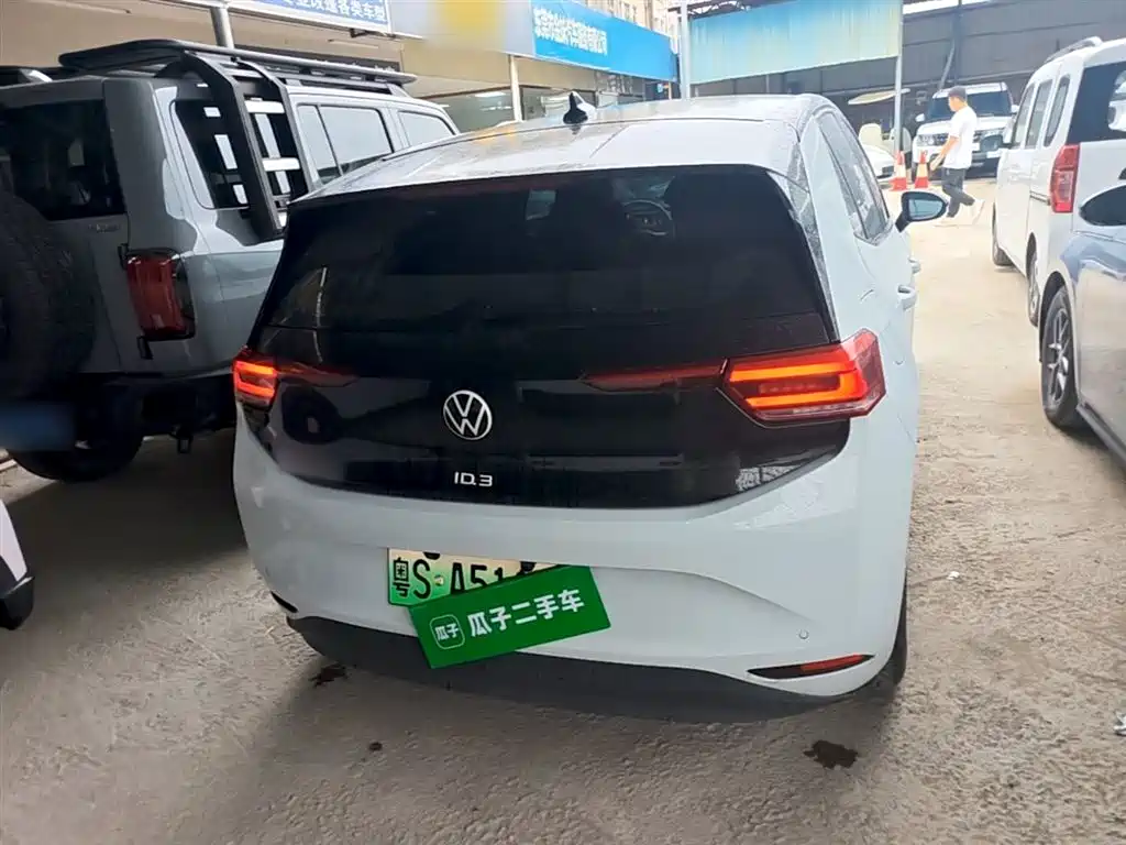 Volkswagen ID.3 2023 Upgraded Pure Intelligence Edition фото 6